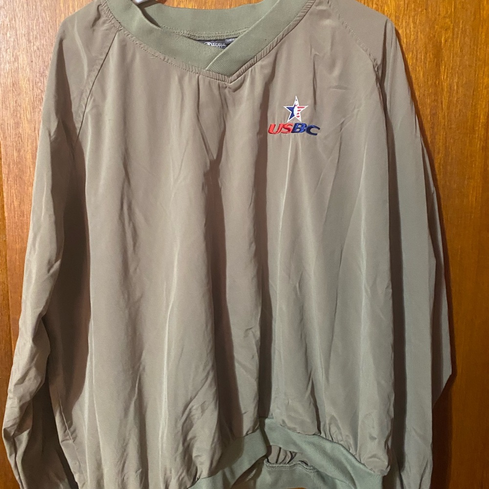 Olive Windbreaker Jacket‎